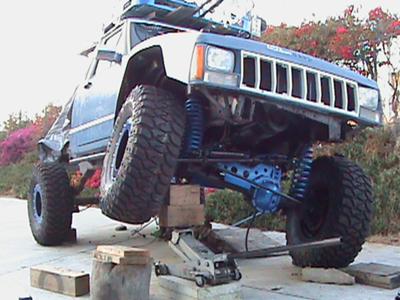 Carlos' 1988 Jeep Comanche MJ ProjectClick the Photo for More Info