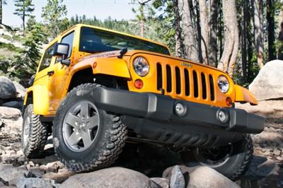 2013 Yellow Jeep Wrangler Rubicon