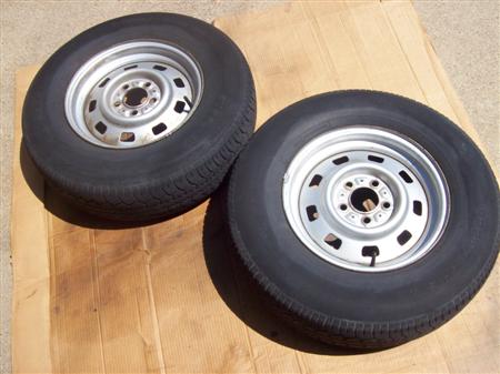 My MJ Jeep Wheels Before Painting!